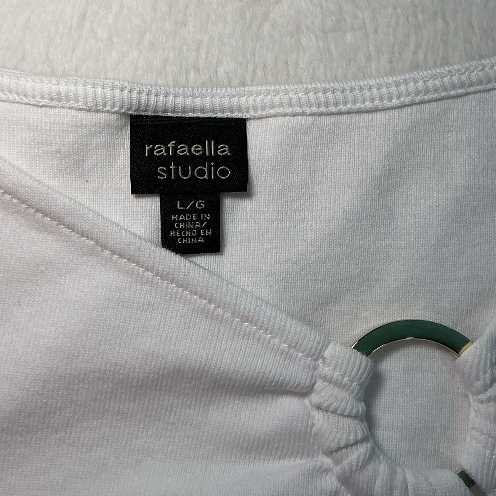 White Women's Short Sleeve Tee with Ring Detail - Picture 5 of 8